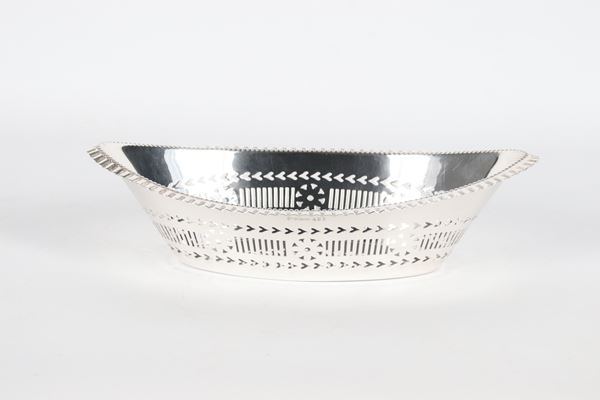 Antique English oval basket, in chiseled and embossed Sheffield with openwork edge