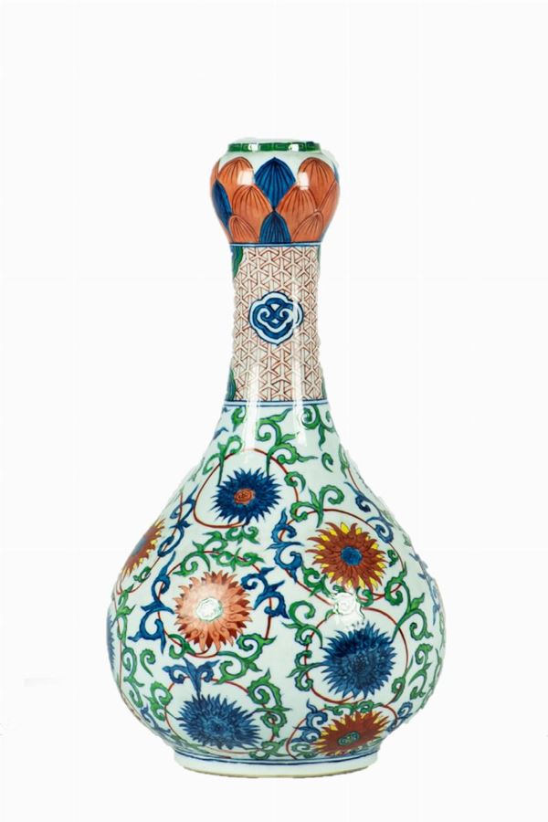Flask vase in porcelain