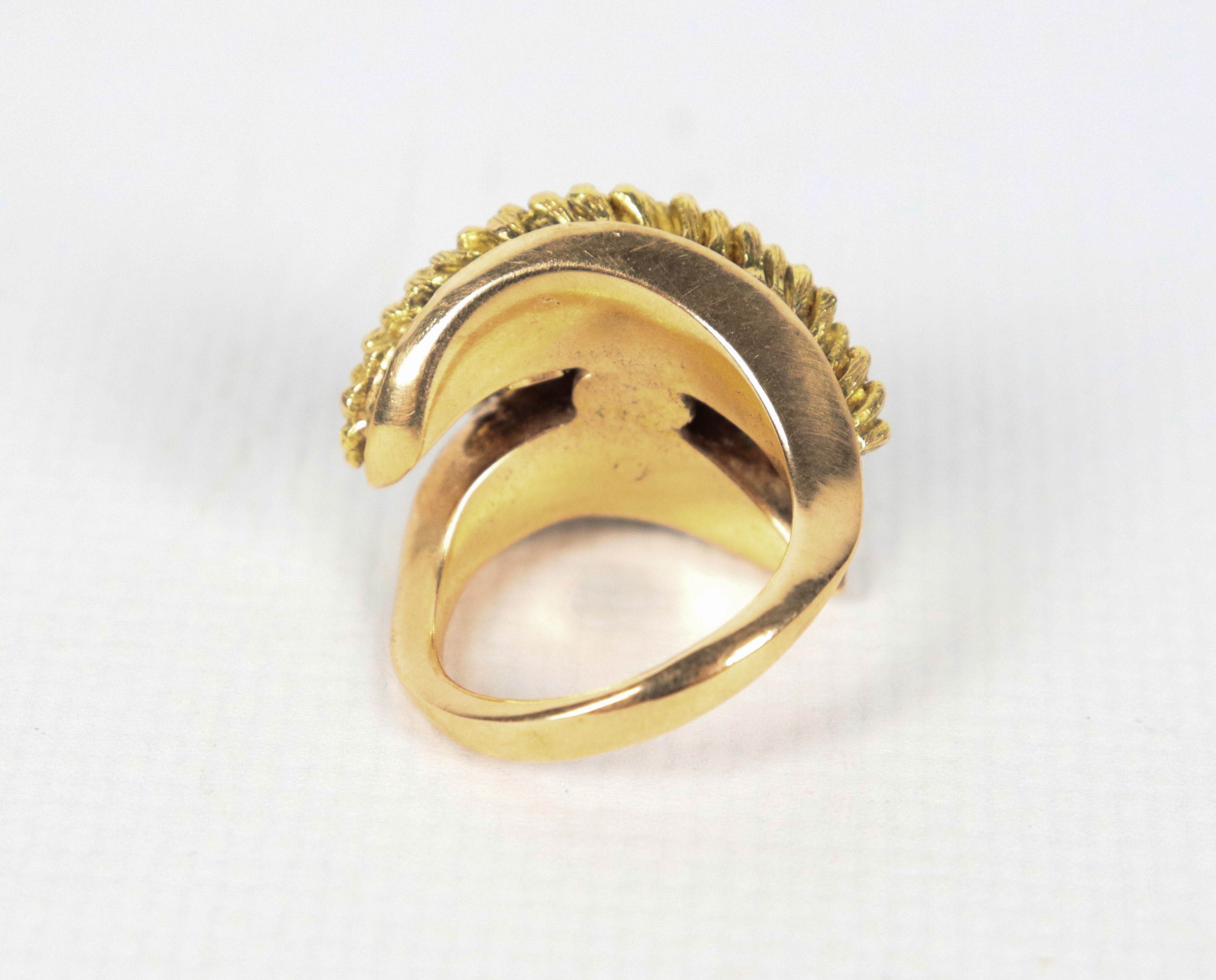 Anello contrariè in oro giallo 18kt con piccoli turchesi centrali, gr. 20