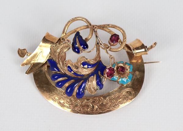 9kt yellow gold brooch with enamels and small pink stones, gr. 19.5. Early 20th century manufacture